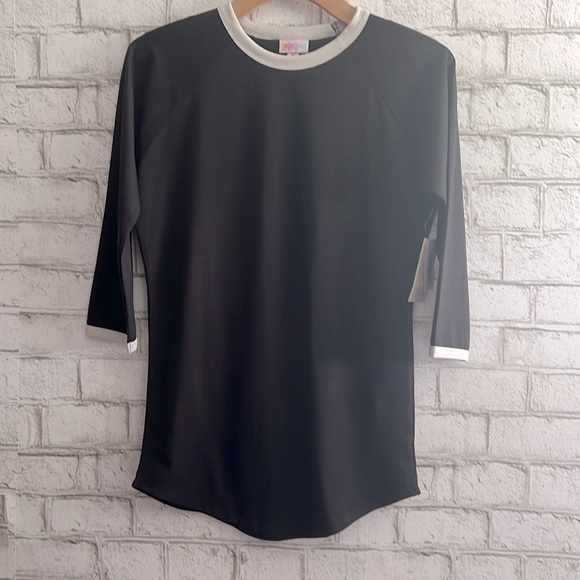 NEW!!! Solid Black Randy LuLaRoe Baseball Tee Size XSmall - Picture 1 of 8